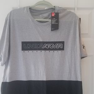 Men's XL Under Armour T-Shirt